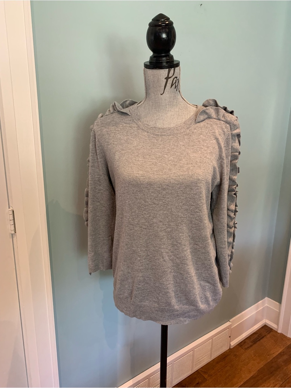 Philosophy Heather Gray Ruffle-Sleeve Crewneck Sweatshirt